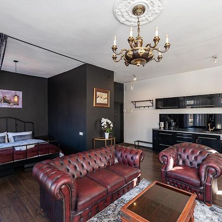 Retro Studio Old Town Apartment By Hostlovers Kowno Zewnętrze zdjęcie